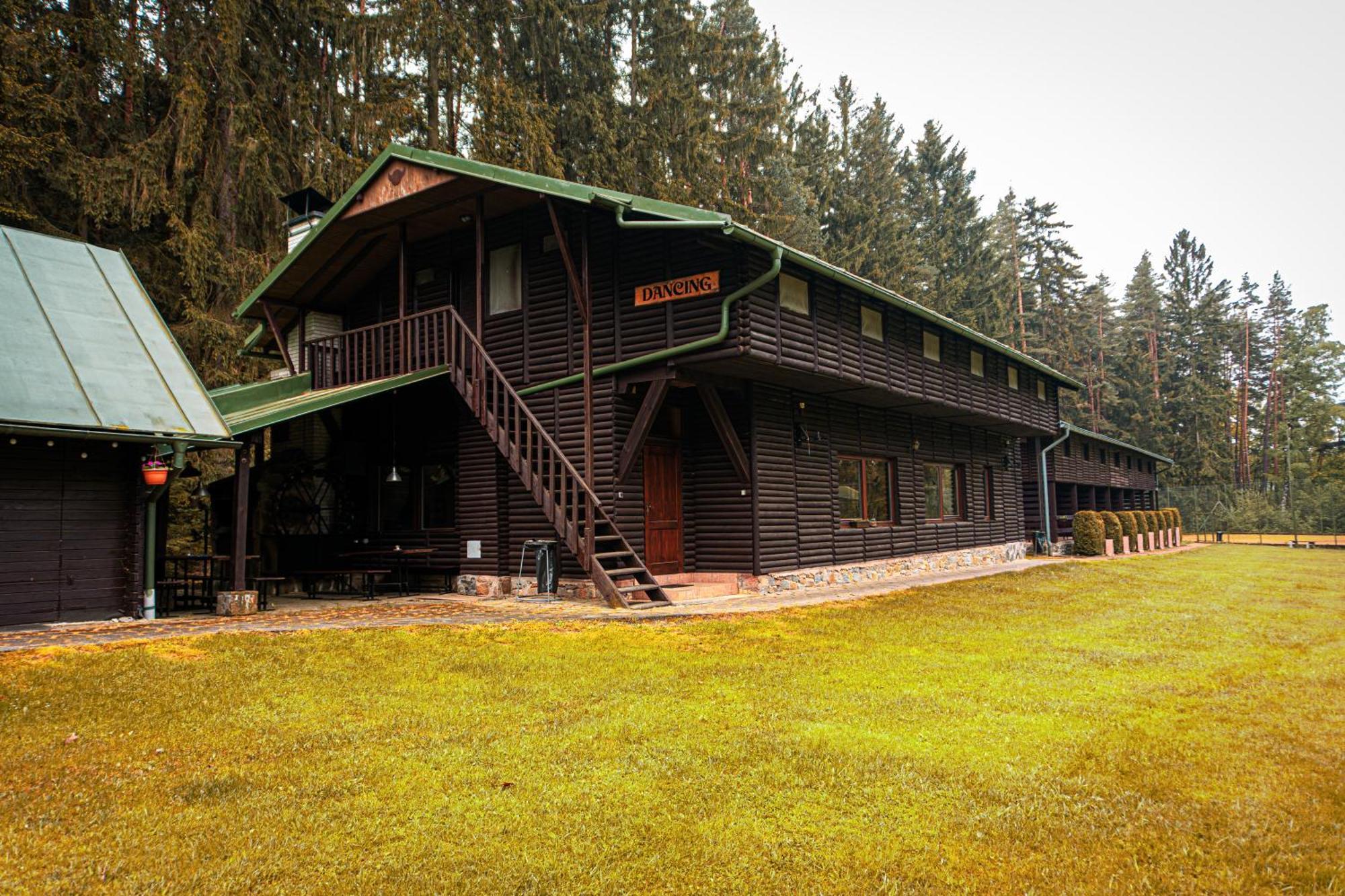 Hotel Komari Louka *